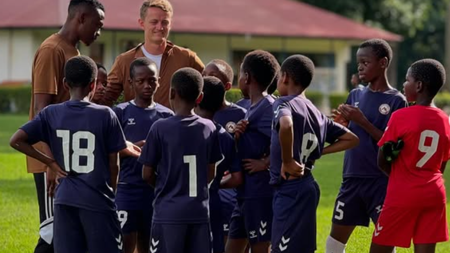 Vi søger ung træner til akademiet i Tanzania