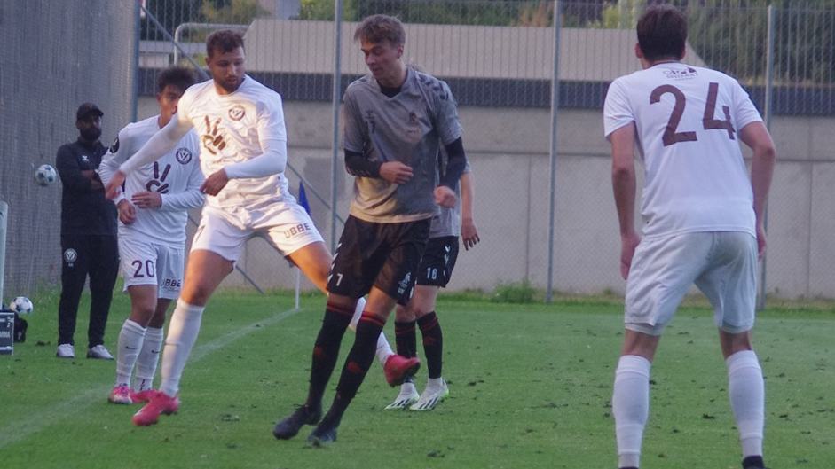 Kom i Buret til sæsonens første hjemmekamp!